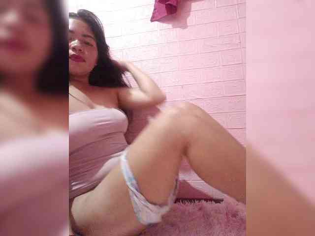 hornylittleprincess69 webcam