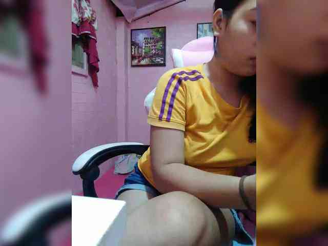 hornylittleprincess69 webcam