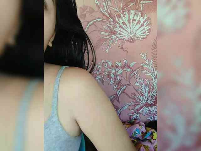 hornylittleprincess69 webcam