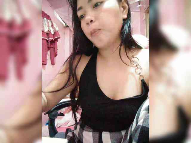 hornylittleprincess69 webcam