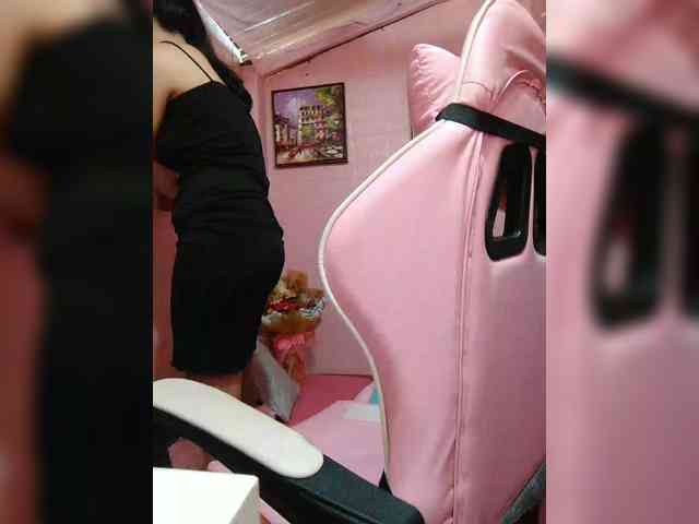 hornylittleprincess69 webcam