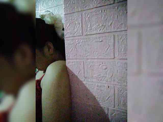 hornylittleprincess69 webcam