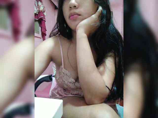 hornylittleprincess69 webcam
