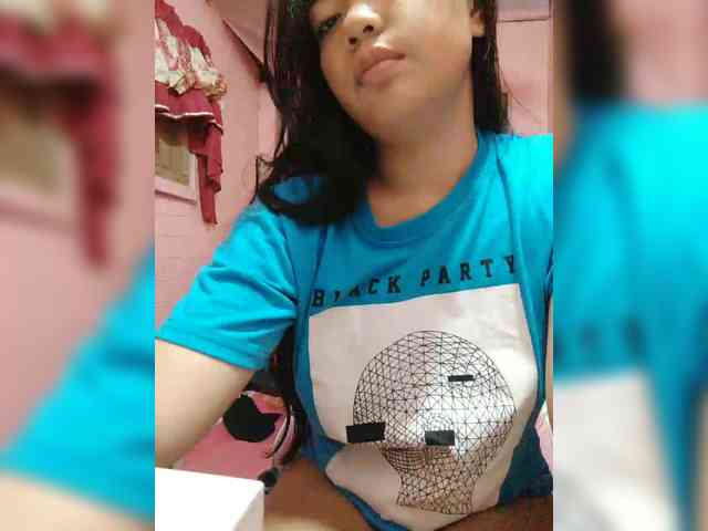 hornylittleprincess69 webcam