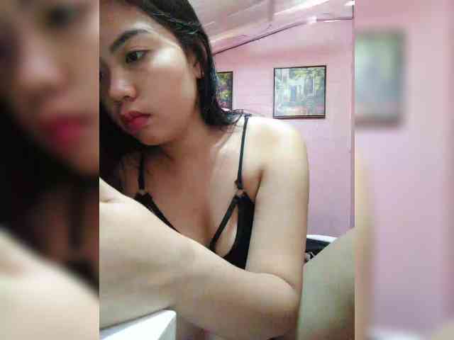 hornylittleprincess69 webcam