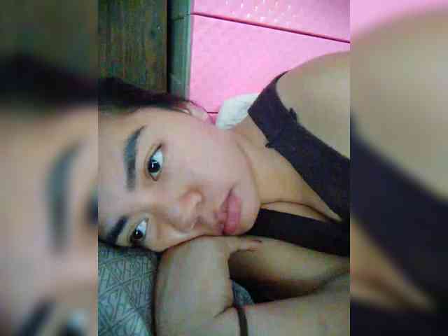 hornylittleprincess69 webcam