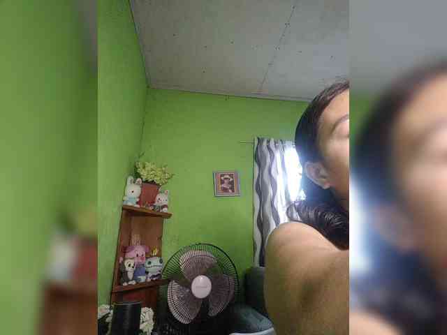 hornylittleprincess69 webcam