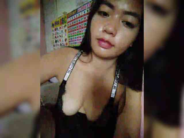 hornylittleprincess69 webcam