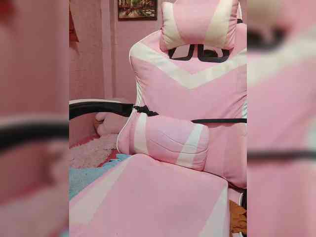 hornylittleprincess69 webcam