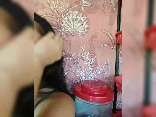 hornylittleprincess69 webcam