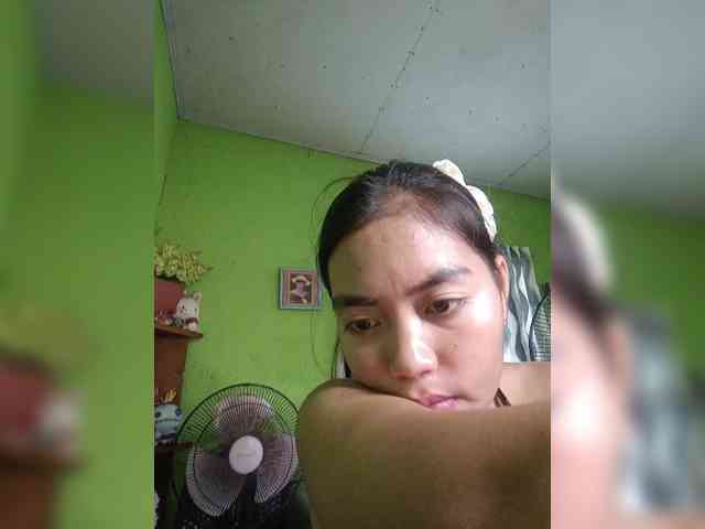 hornylittleprincess69 webcam