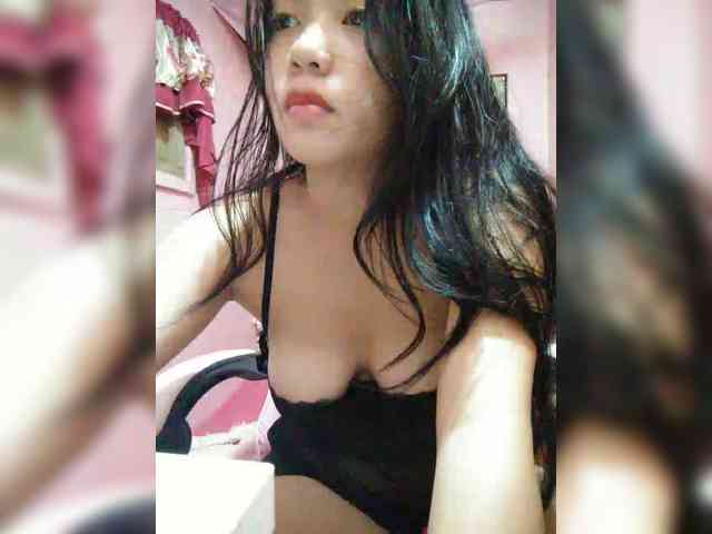 hornylittleprincess69 webcam