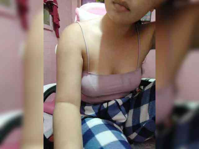 hornylittleprincess69 webcam