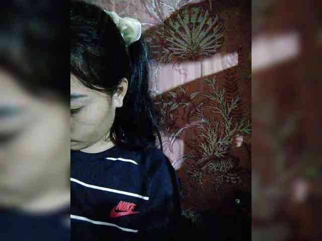 hornylittleprincess69 webcam