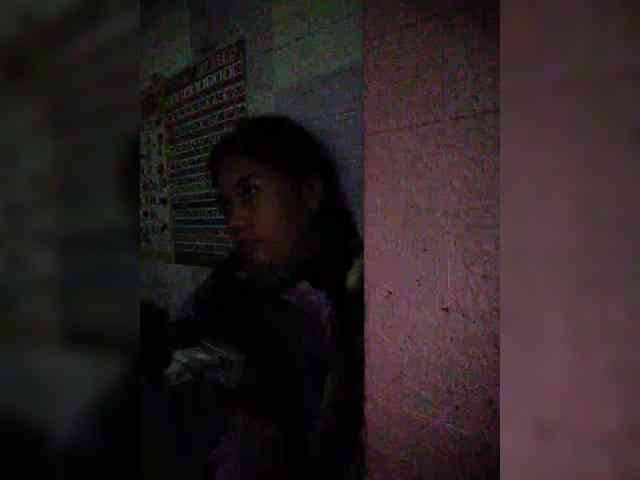 hornylittleprincess69 webcam