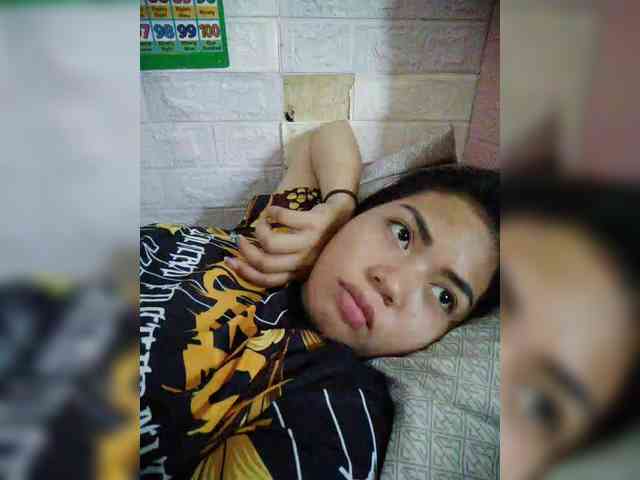 hornylittleprincess69 webcam