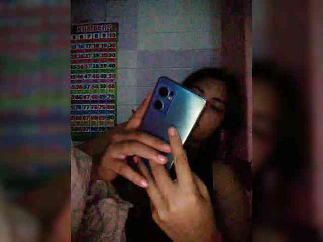 hornylittleprincess69 webcam