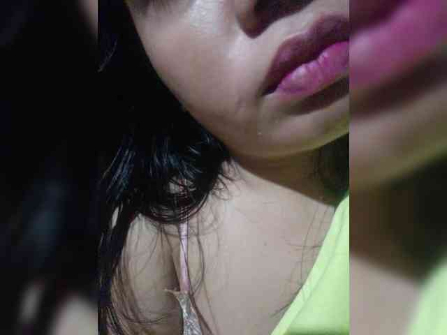 hornylittleprincess69 webcam