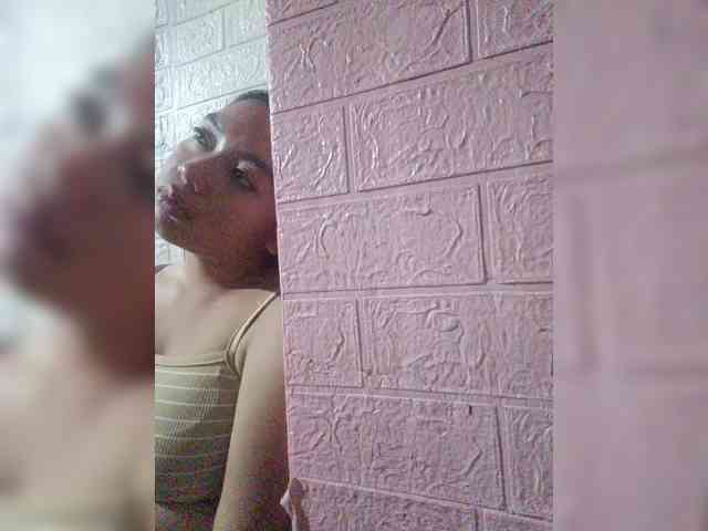 hornylittleprincess69 webcam