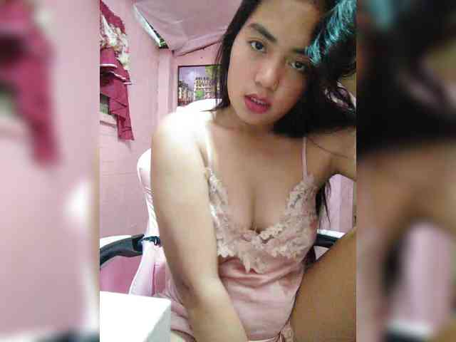 hornylittleprincess69 webcam