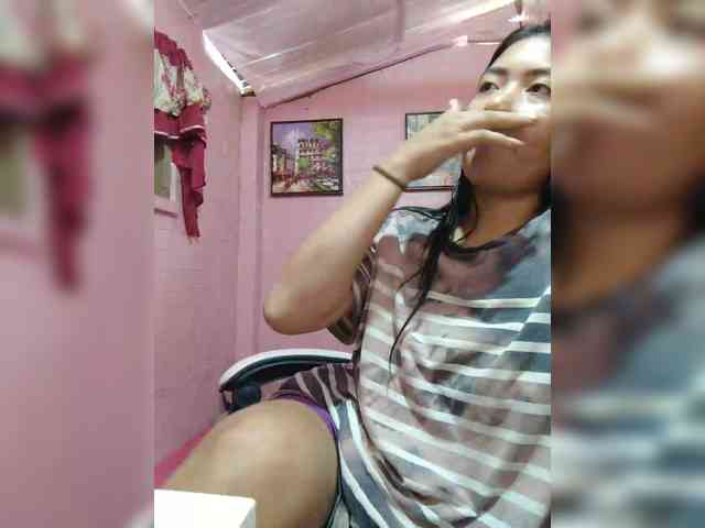 hornylittleprincess69 webcam