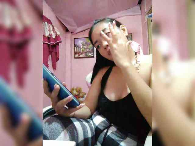 hornylittleprincess69 webcam