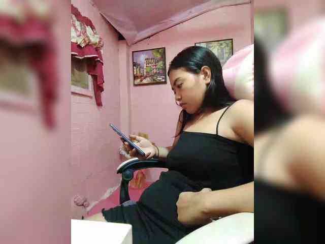 hornylittleprincess69 webcam