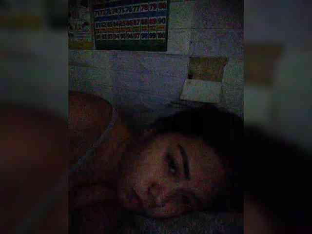 hornylittleprincess69 webcam