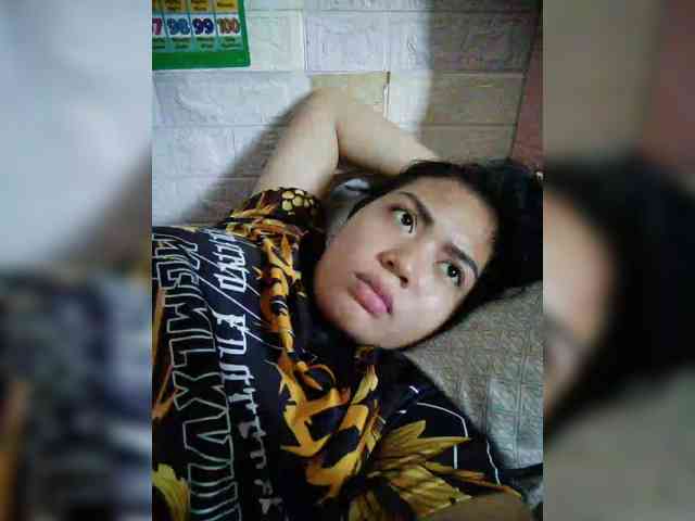 hornylittleprincess69 webcam