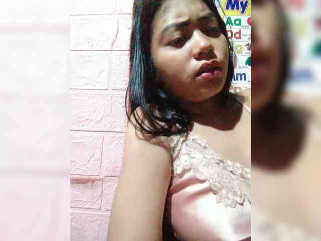 hornylittleprincess69 webcam