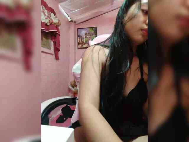 hornylittleprincess69 webcam