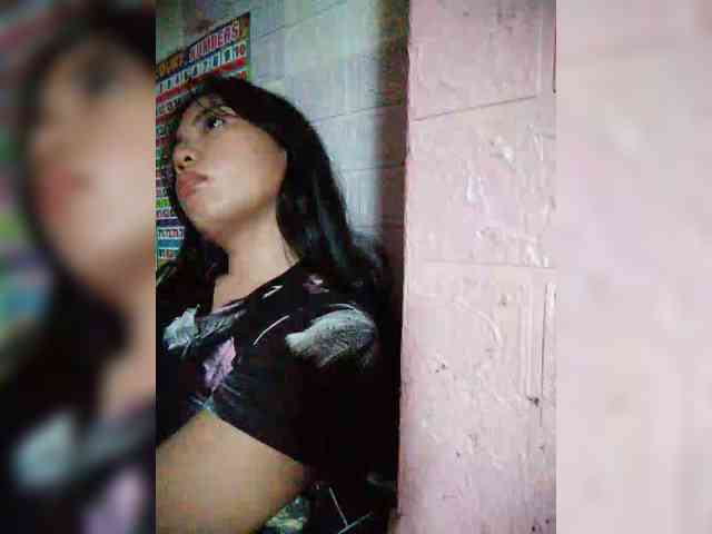 hornylittleprincess69 webcam