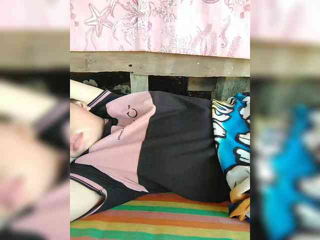 hornylittleprincess69 webcam