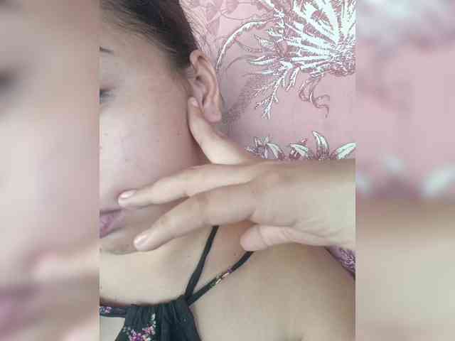 hornylittleprincess69 webcam