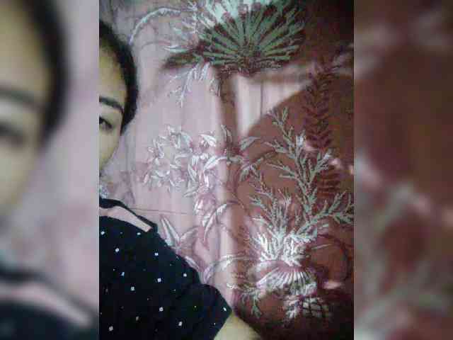 hornylittleprincess69 webcam