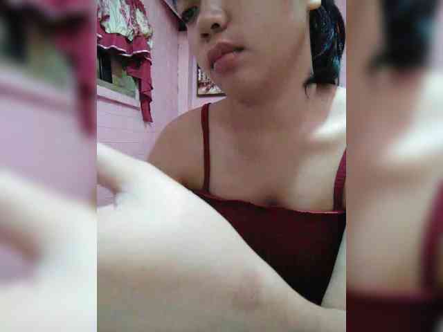 hornylittleprincess69 webcam