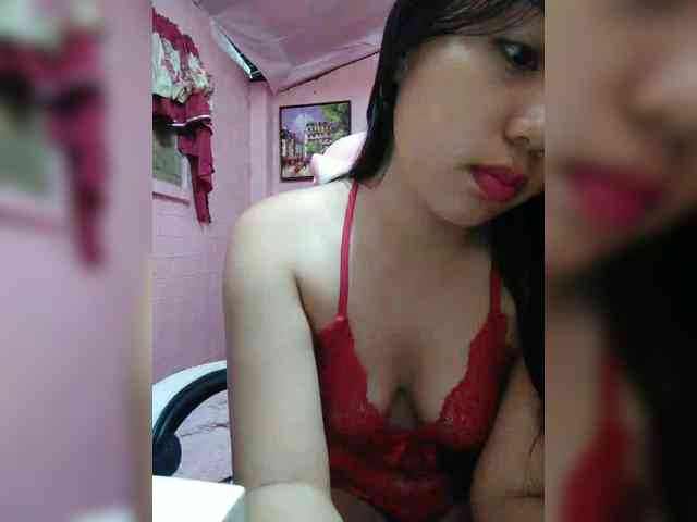 hornylittleprincess69 webcam