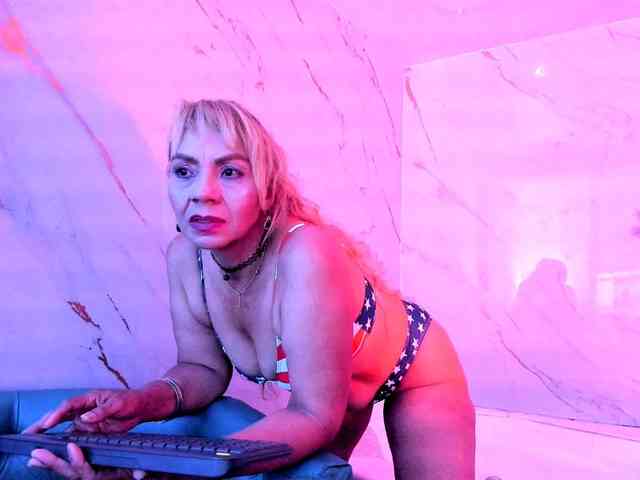 taylor-anastasia webcam