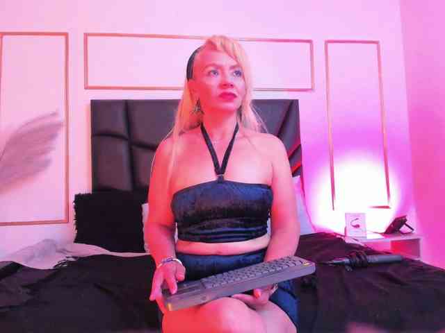 taylor-anastasia webcam