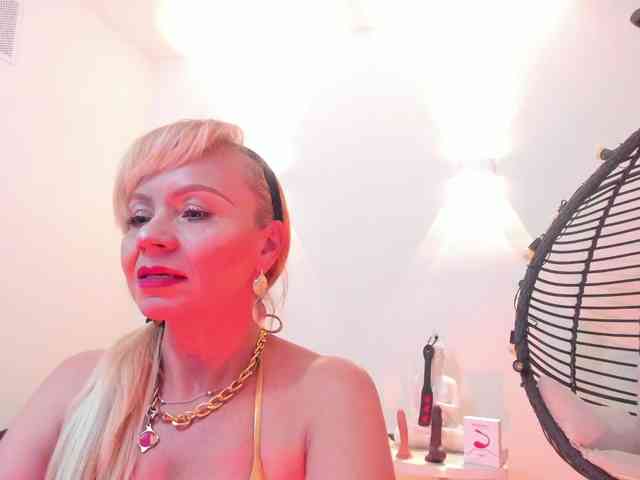 taylor-anastasia webcam