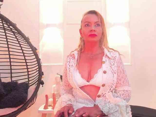 taylor-anastasia taylor-anastasia