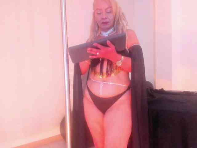 taylor-anastasia webcam