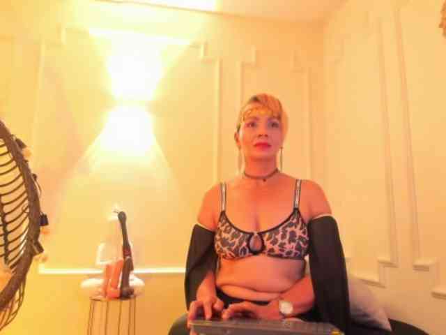 taylor-anastasia webcam
