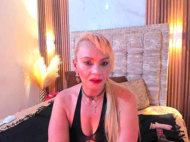 taylor-anastasia webcam