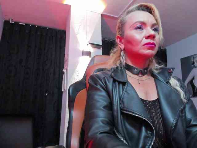 taylor-anastasia webcam