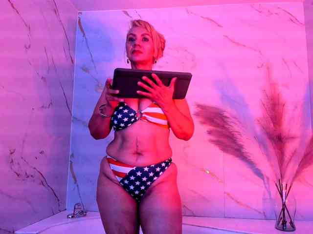taylor-anastasia webcam
