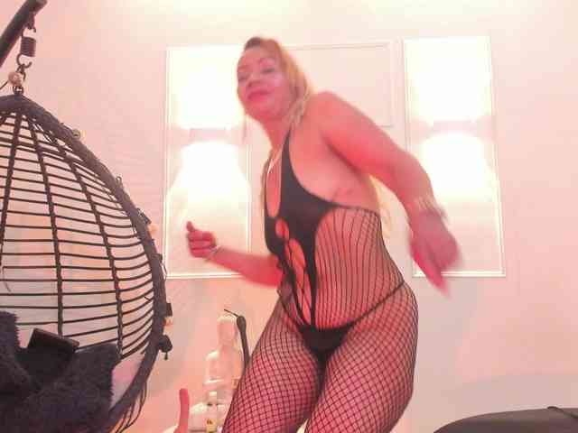 taylor-anastasia taylor-anastasia