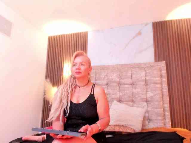 taylor-anastasia webcam