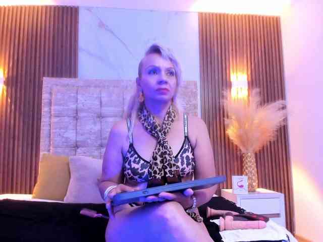 taylor-anastasia webcam