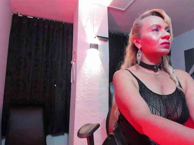 taylor-anastasia webcam